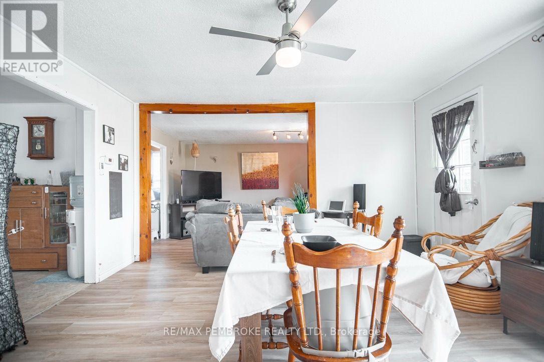 2 Bed, 1 Bath House for Sale in Petawawa – 2185 PETAWAWA BOULEVARD – MLS# X13742146 - Image 26