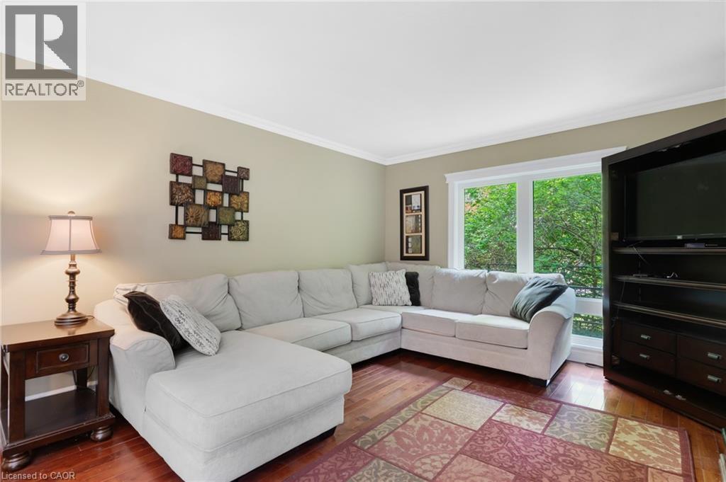 35 MAPLE HILL Drive - 11
