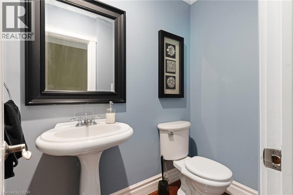 35 MAPLE HILL Drive - 22