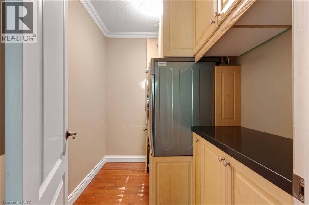 35 MAPLE HILL Drive - 25