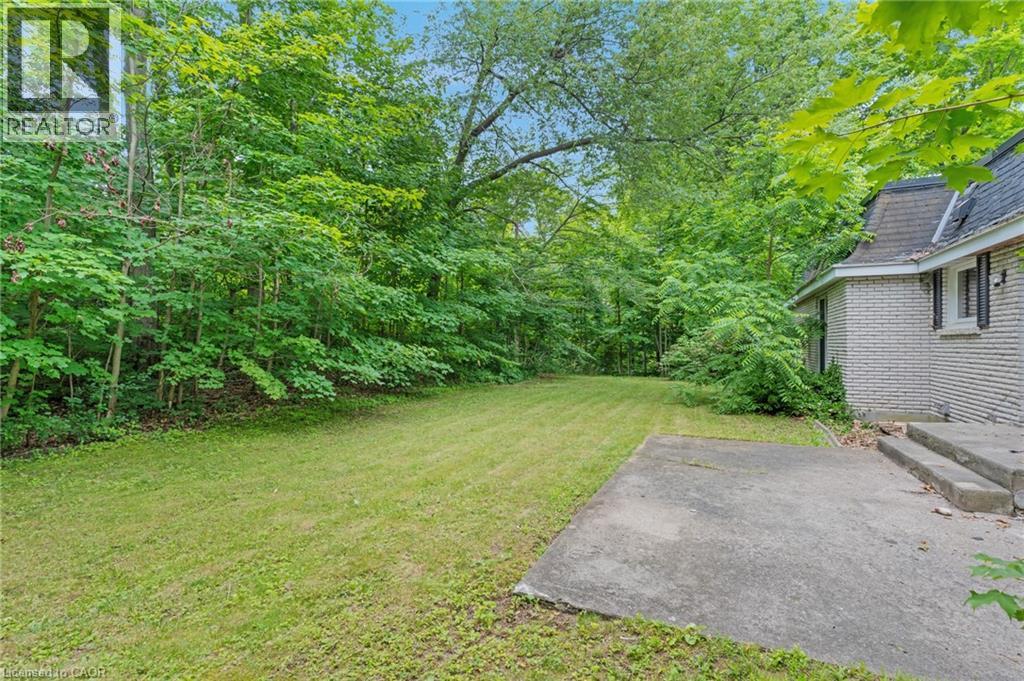 35 MAPLE HILL Drive - 32