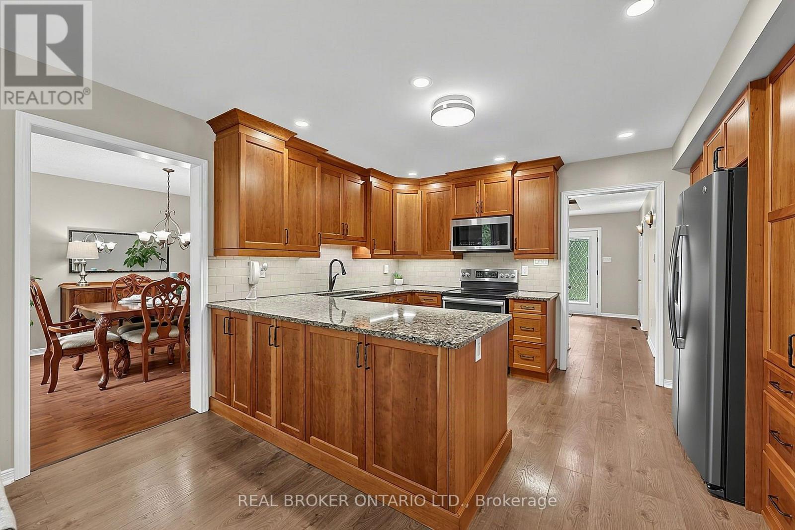2 AMBERGLEN COURT - Image 15