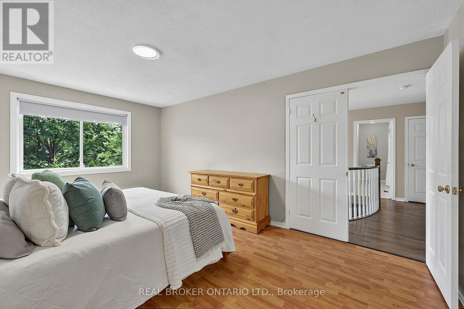2 AMBERGLEN COURT - Image 20