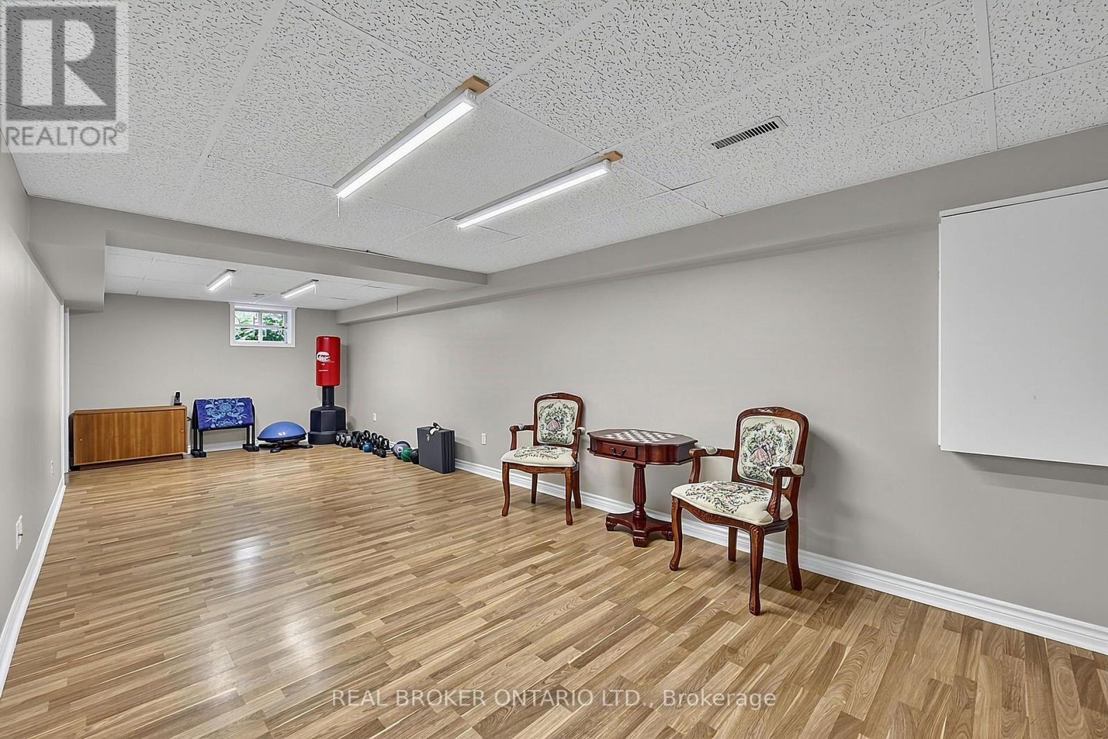 2 AMBERGLEN COURT - Image 33