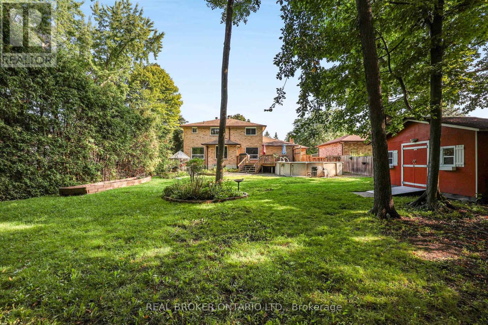 2 AMBERGLEN COURT - 40