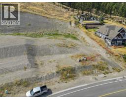 2067 Hugh Allan Drive, Kamloops, BC  Photo 9