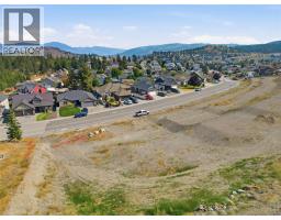 2067 Hugh Allan Drive, Kamloops, BC  Photo 10