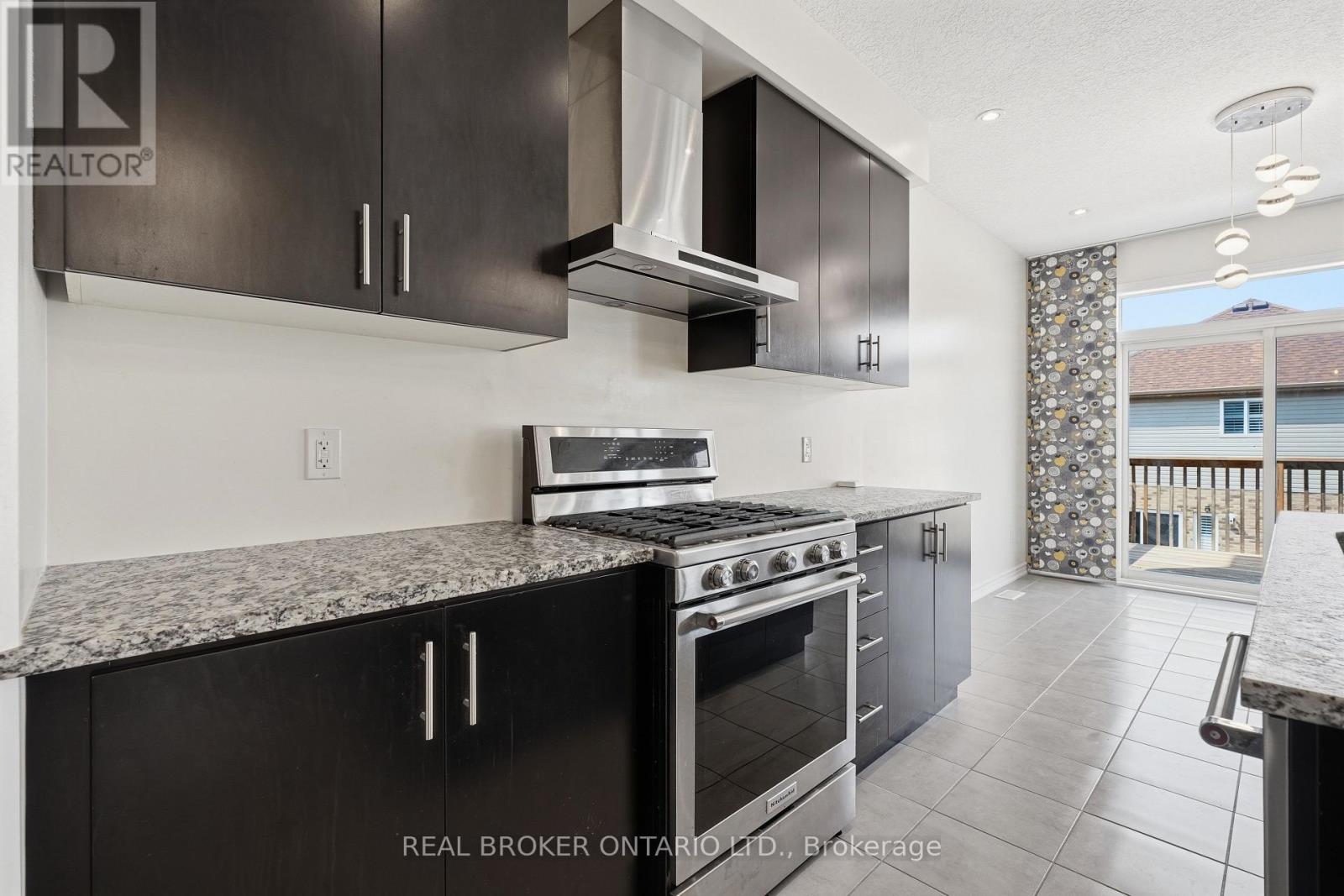 359 BEECHDROPS DRIVE - Image 35