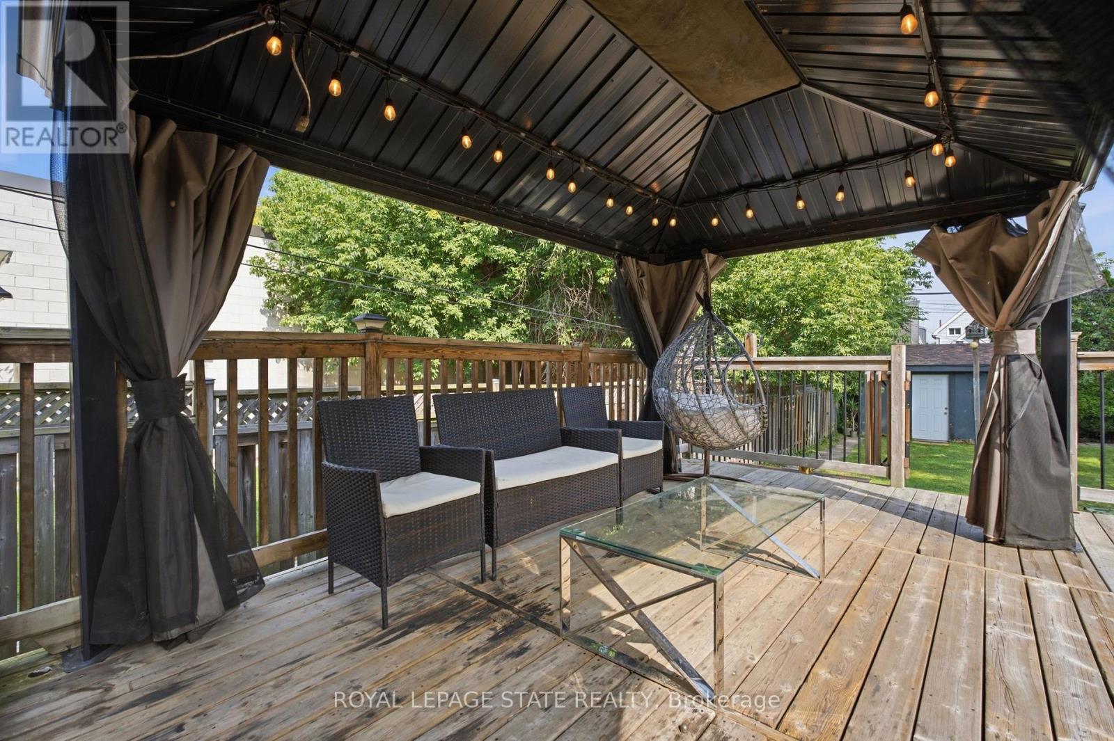 126 NIAGARA STREET - 38
