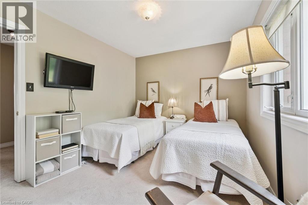 487 E ST ANDREW Street E - Image 23