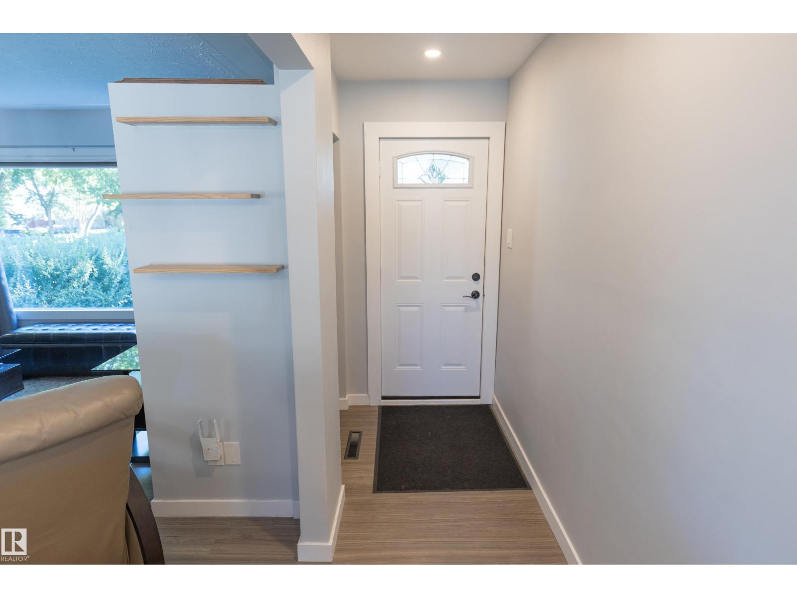 12380 132 ST NW - 5
