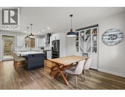 Kitchen - 21 Forest Edge Drive, Kelowna, BC V1V3G3 Photo 7