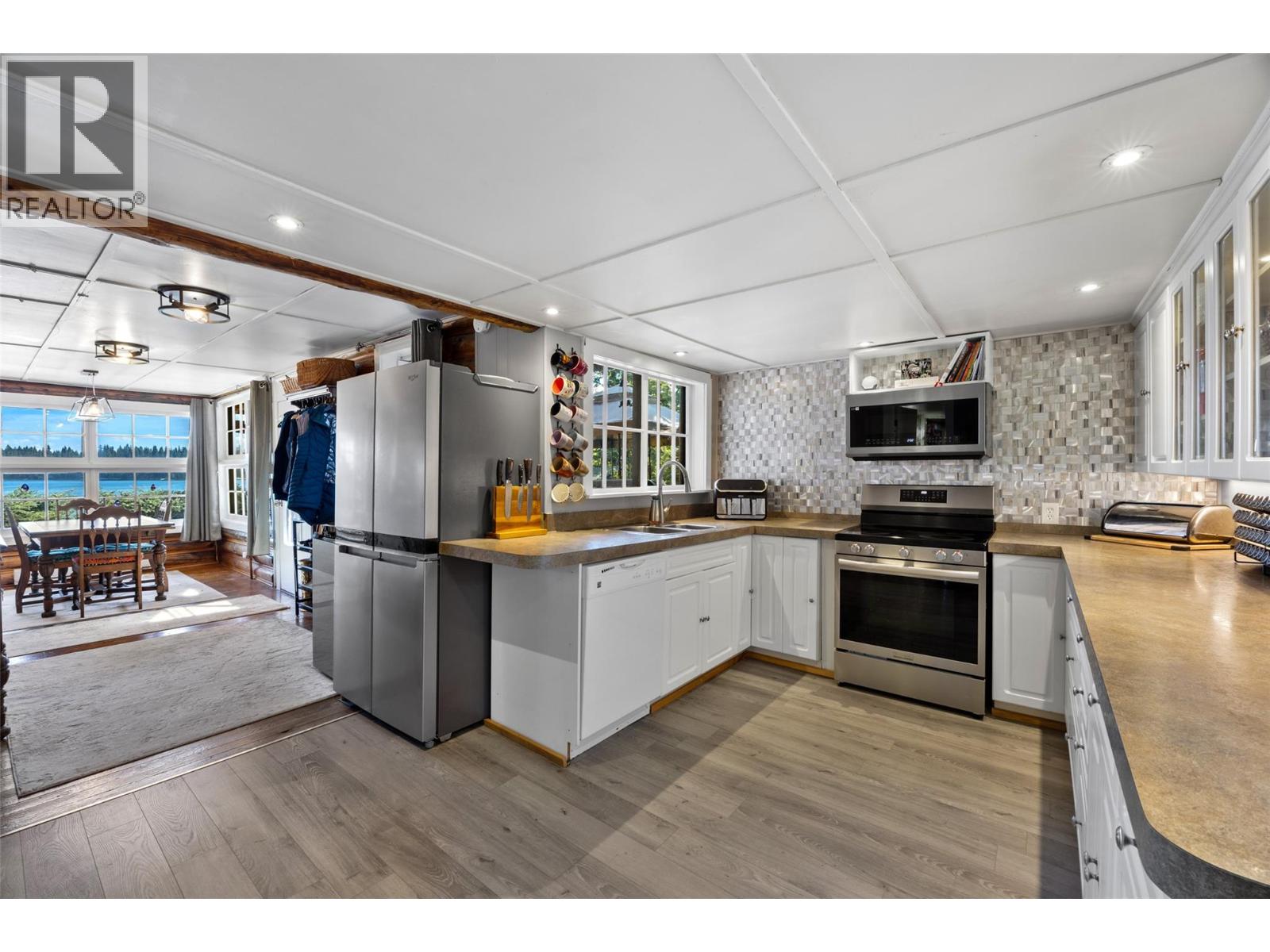3792 Rainbow Drive - 6
