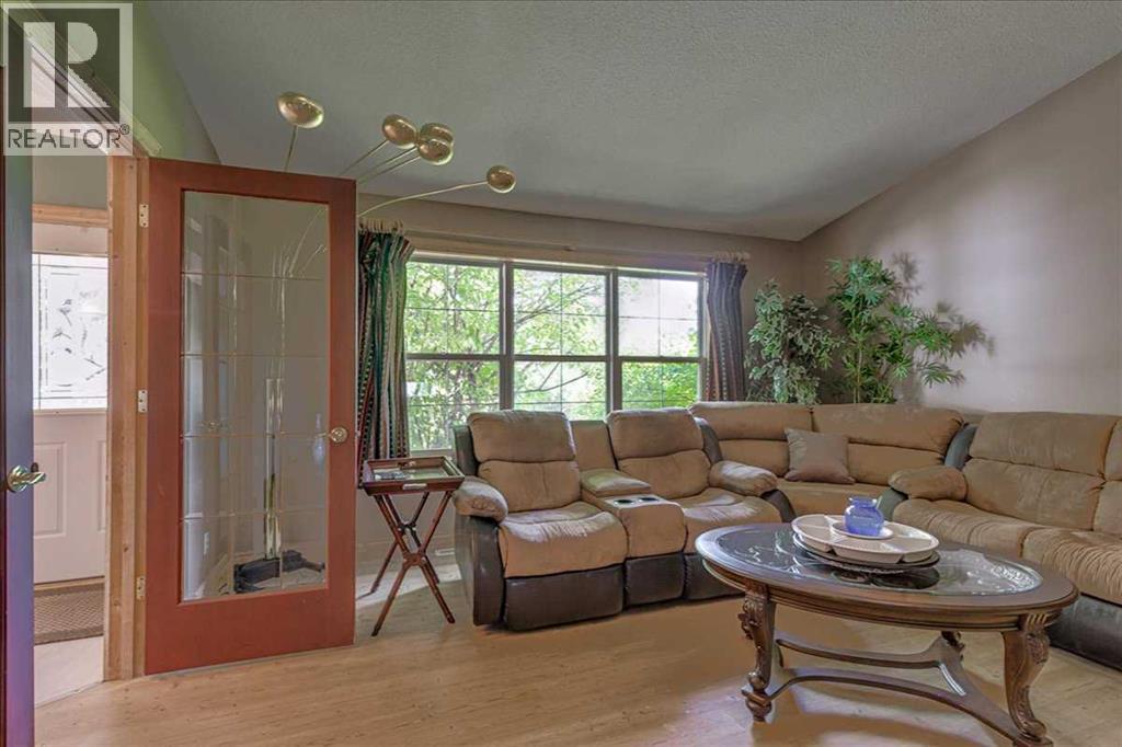 Listing photo – 38240 284 Range, Rural Red Deer County