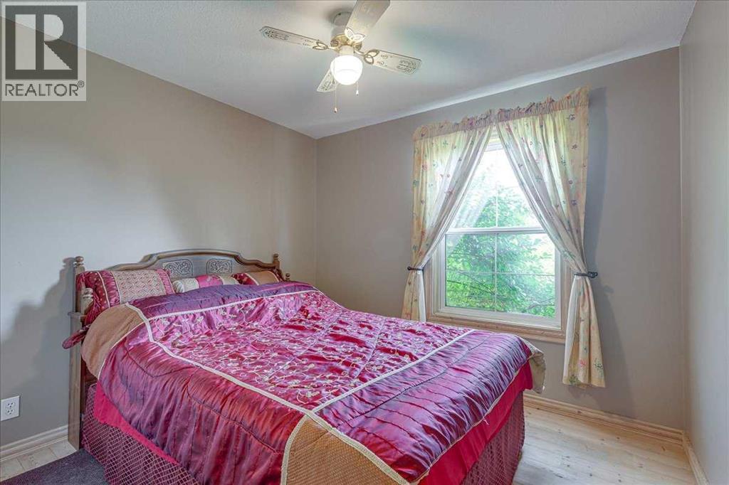 Listing photo – 38240 284 Range, Rural Red Deer County