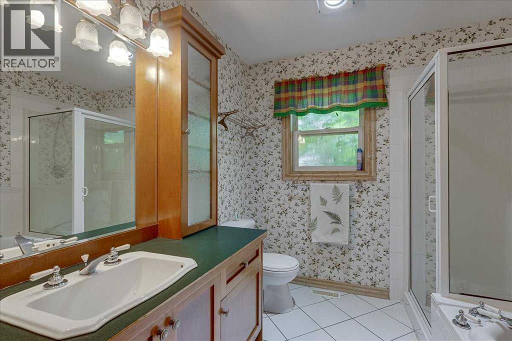 Listing photo – 38240 284 Range, Rural Red Deer County