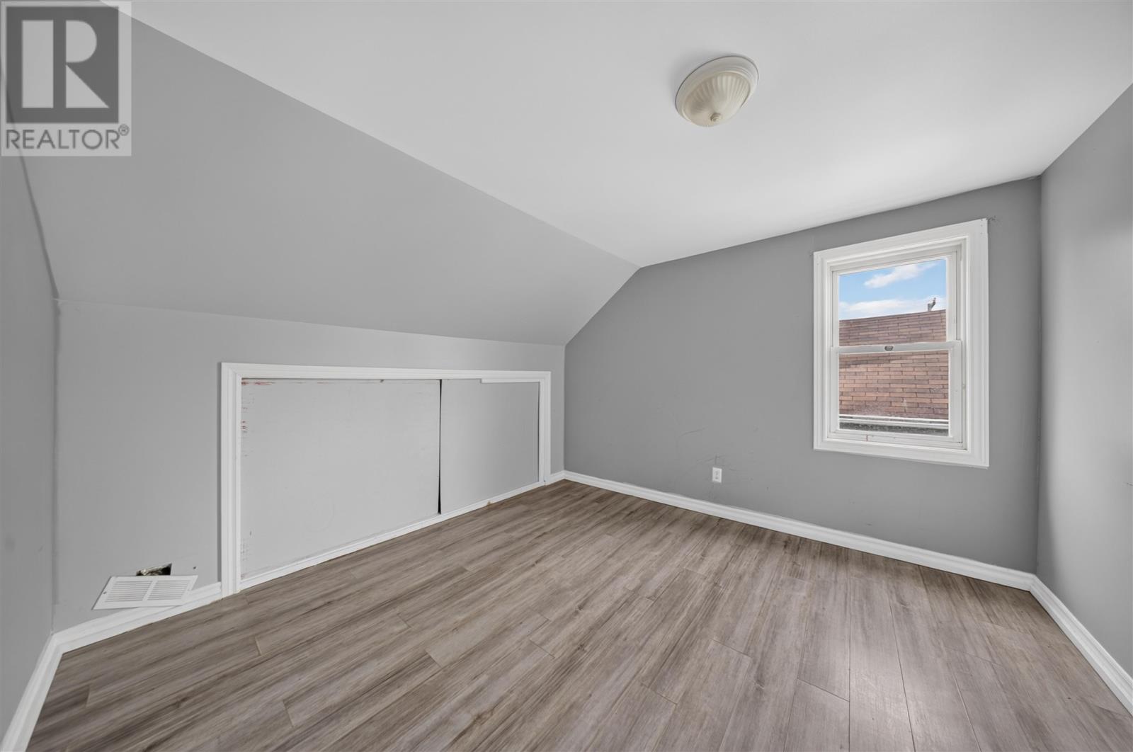 461 John ST - Image 14