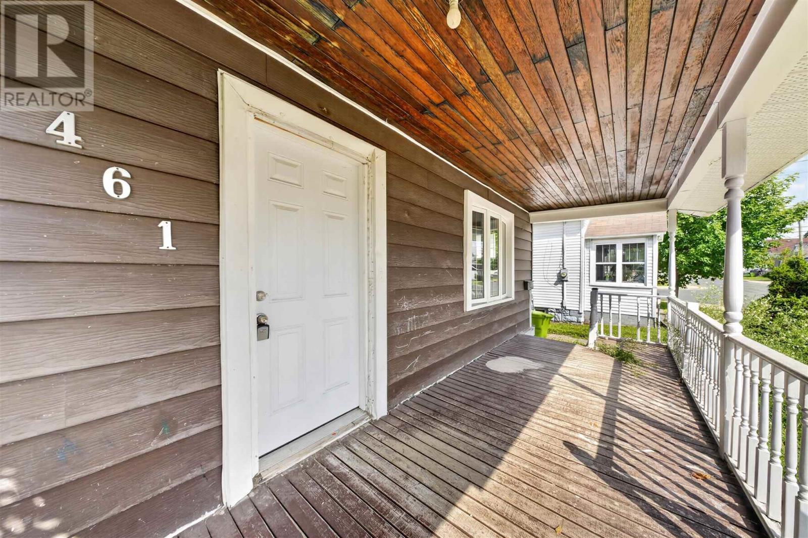 461 John ST - 5