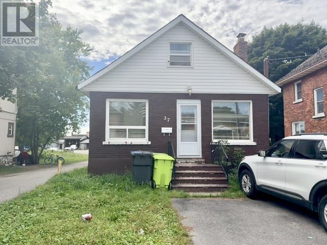 37 Albert ST E - 1