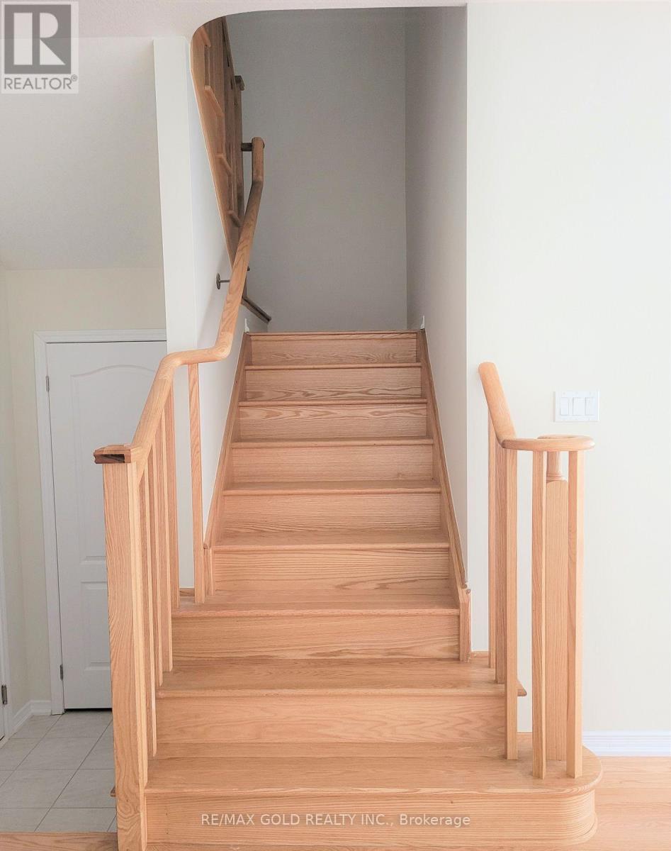 11 Amos Avenue, Brantford, Ontario, N3T0V4, Brantford, Ontario — photo 4 of 5