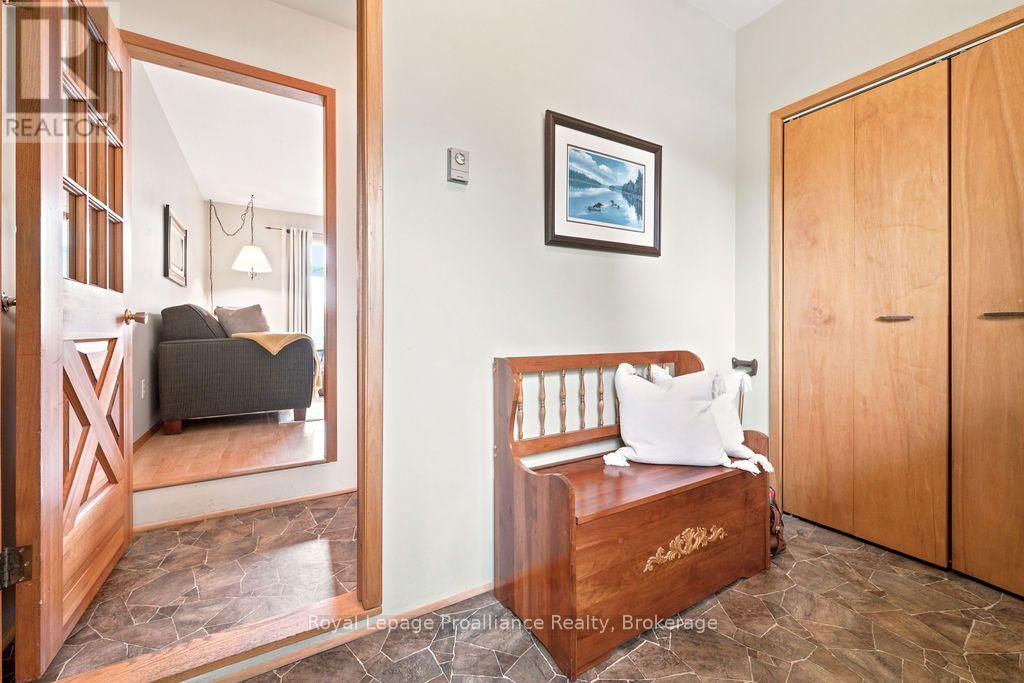 304 HASTINGS STREET N - 29