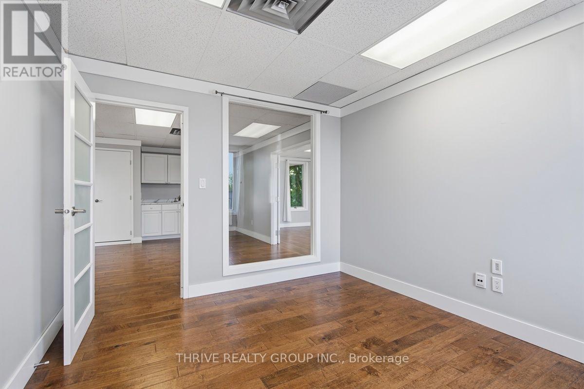 UPPER - 426 THIRD STREET, London East (East H) — photo 13