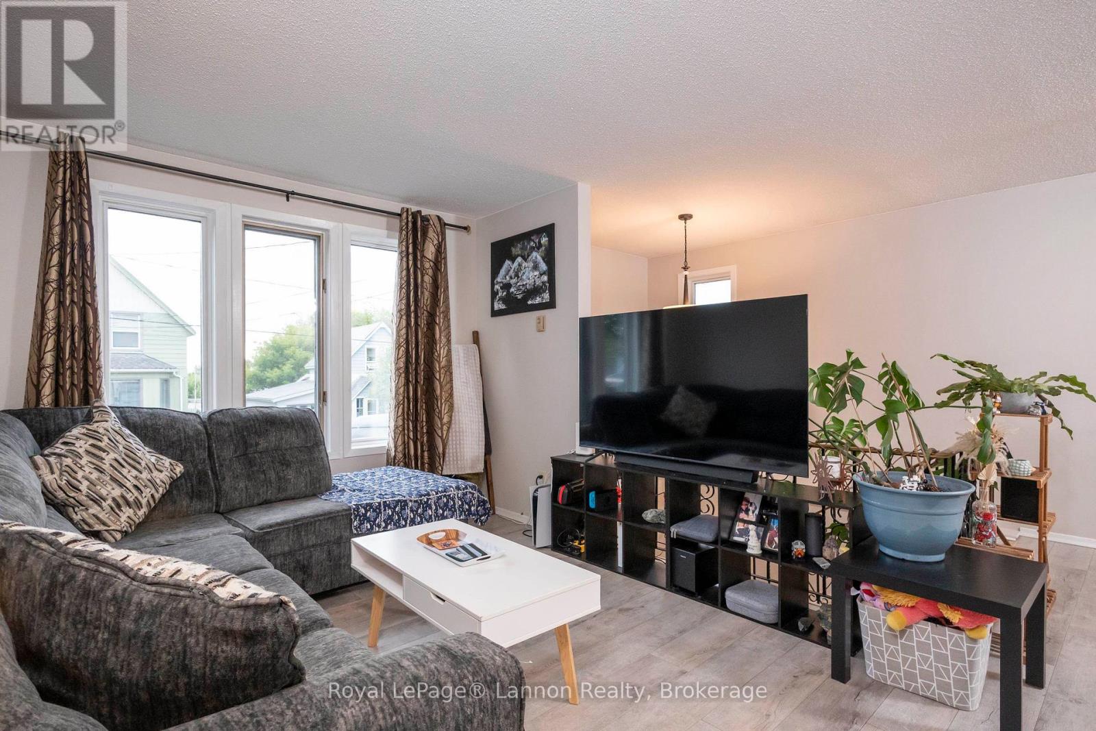 80 Peter Street, Thunder Bay (College Heights), Ontario, P7A5H3, Thunder Bay (College Heights), Ontario — photo 5 of 5