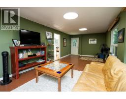 1172 Cedar Grove Road, Roberts Creek, BC V0N2W2 Photo 20