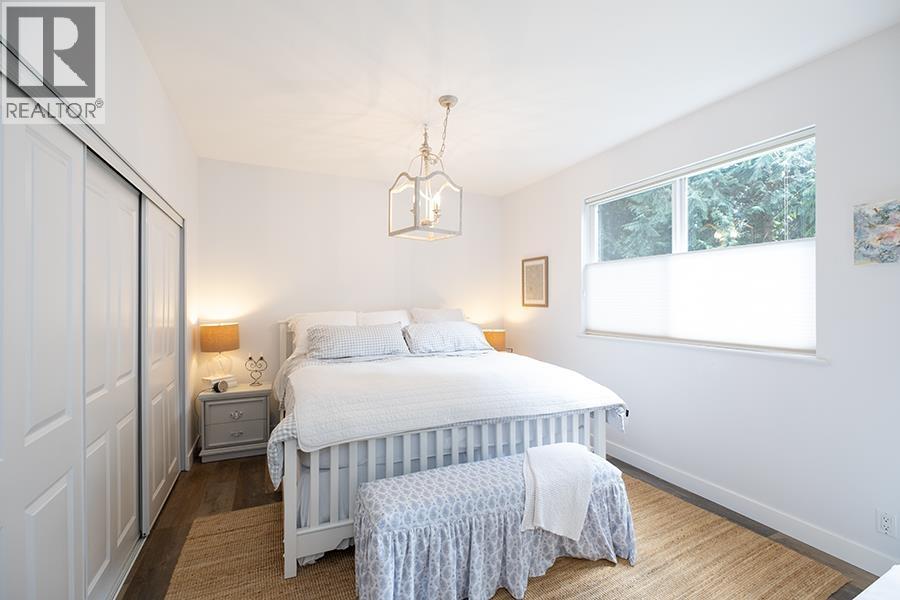 1172 CEDAR GROVE ROAD, Roberts Creek