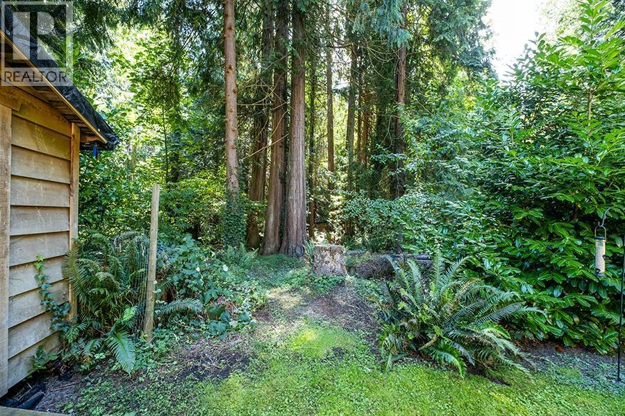 1172 CEDAR GROVE ROAD, Roberts Creek