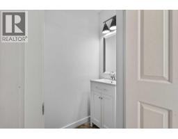 Primary Bedroom - 1013 Smith Avenue, Crossfield, AB T0M0S0 Photo 9