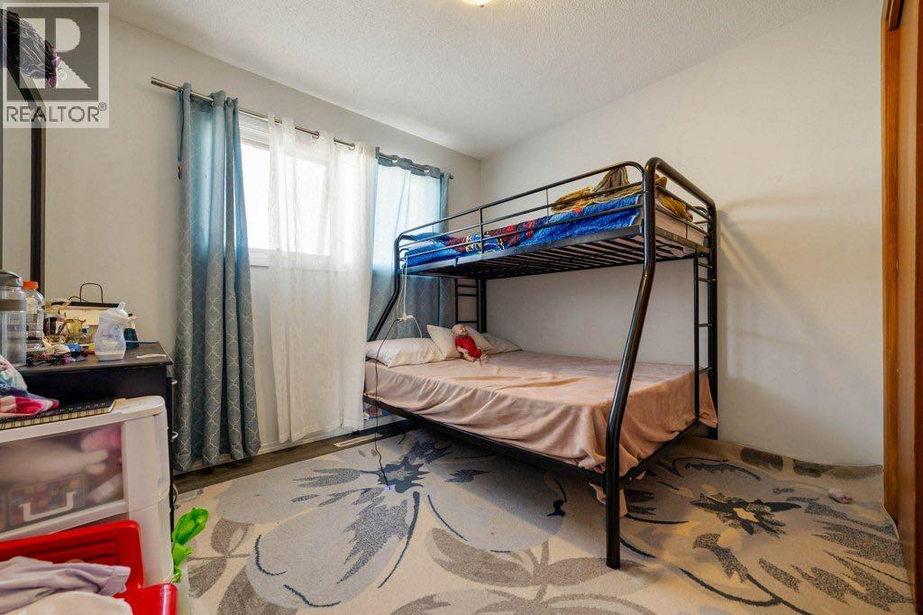 3319 - 3321 5A Avenue S - Image 25