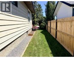 4pc Bathroom - 210 1 Street  Se, Linden, AB T0M1J0 Photo 6