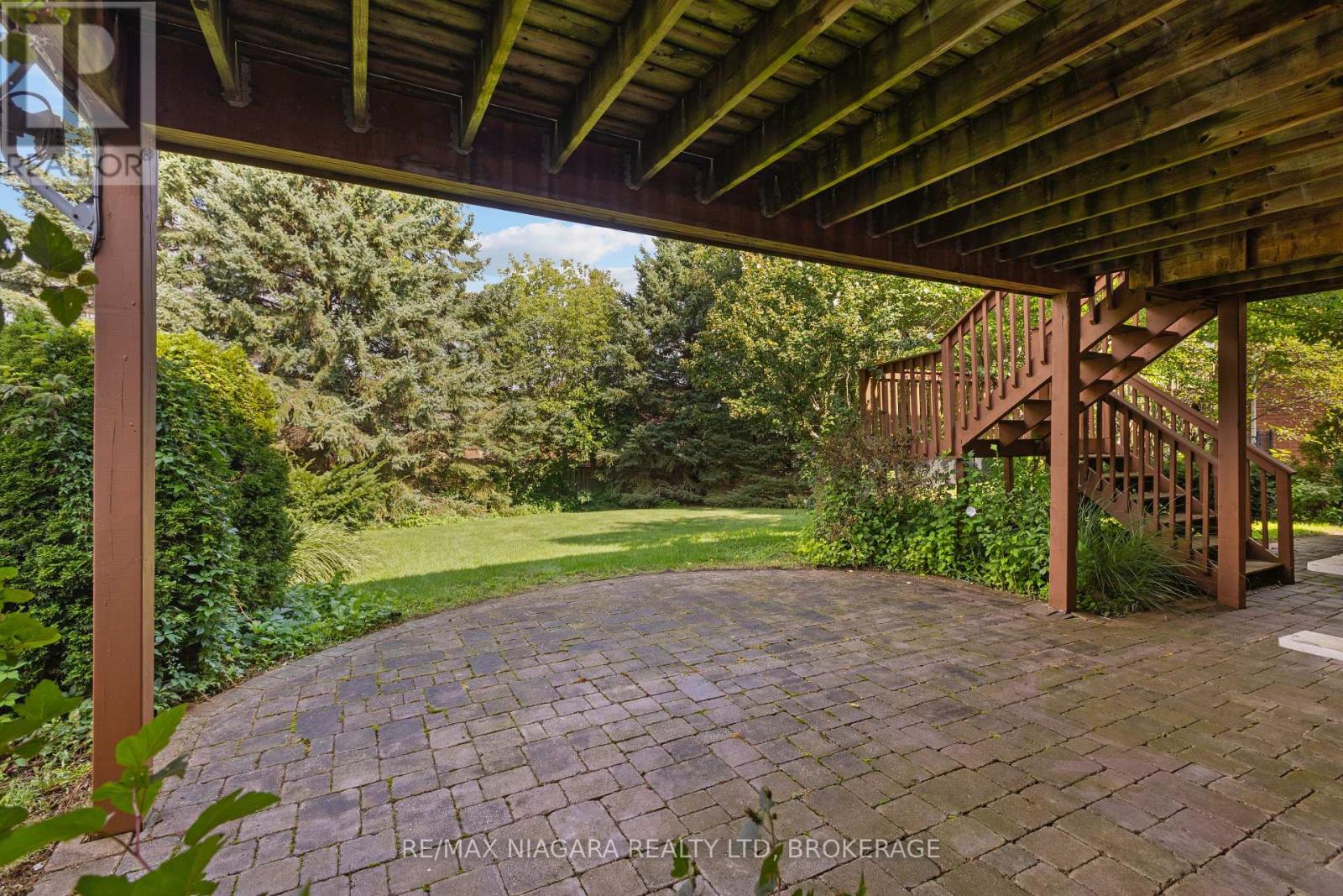 16 CHERRY RIDGE BOULEVARD - 5