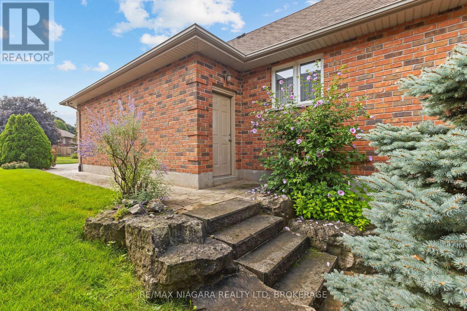 16 CHERRY RIDGE BOULEVARD - 8
