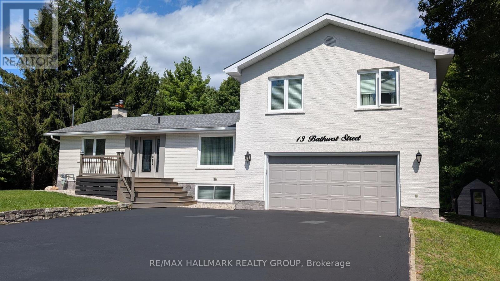 13 BATHURST STREET - 1