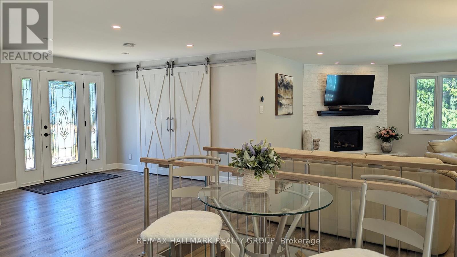 4 Bed, 2 Bath House for Sale in Ottawa – 13 BATHURST STREET, Ottawa – MLS# X13742244 - Image 12