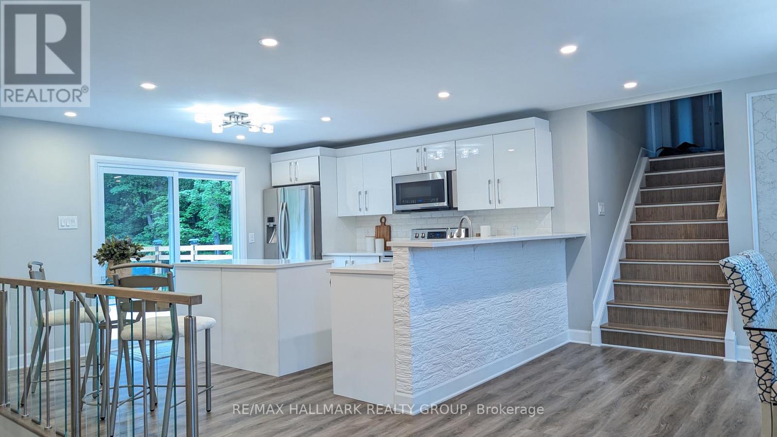 4 Bed, 2 Bath House for Sale in Ottawa – 13 BATHURST STREET, Ottawa – MLS# X13742244 - Image 15