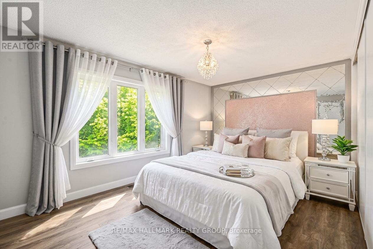 4 Bed, 2 Bath House for Sale in Ottawa – 13 BATHURST STREET, Ottawa – MLS# X13742244 - Image 19