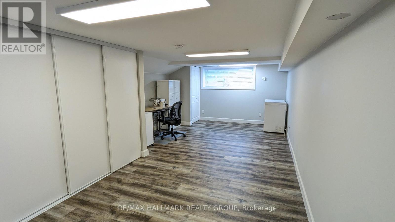 13 BATHURST STREET - 26