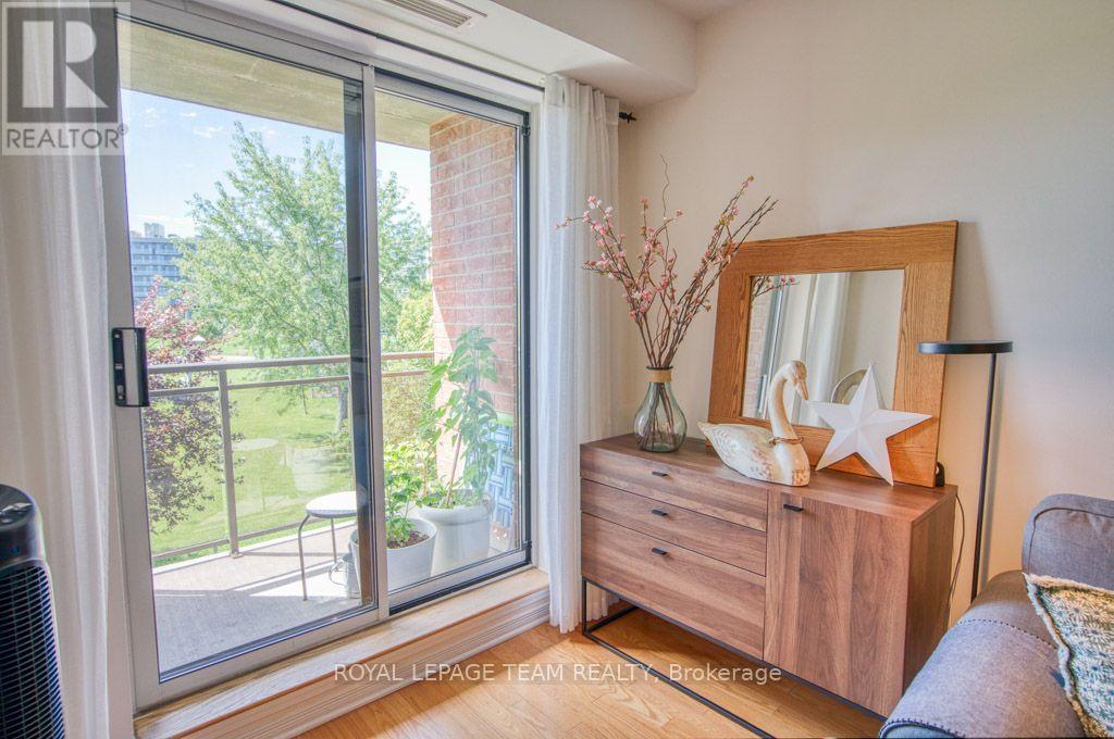 #2H 310 CENTRAL PARK DRIVE - Image 10