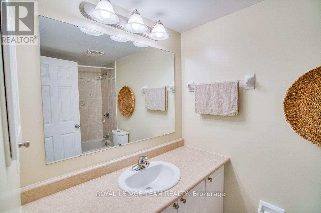 #2H 310 CENTRAL PARK DRIVE - Image 18
