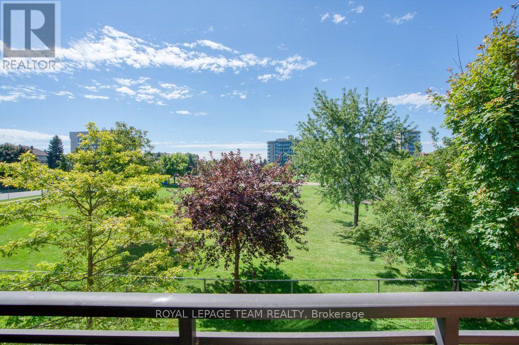 #2H 310 CENTRAL PARK DRIVE - 25
