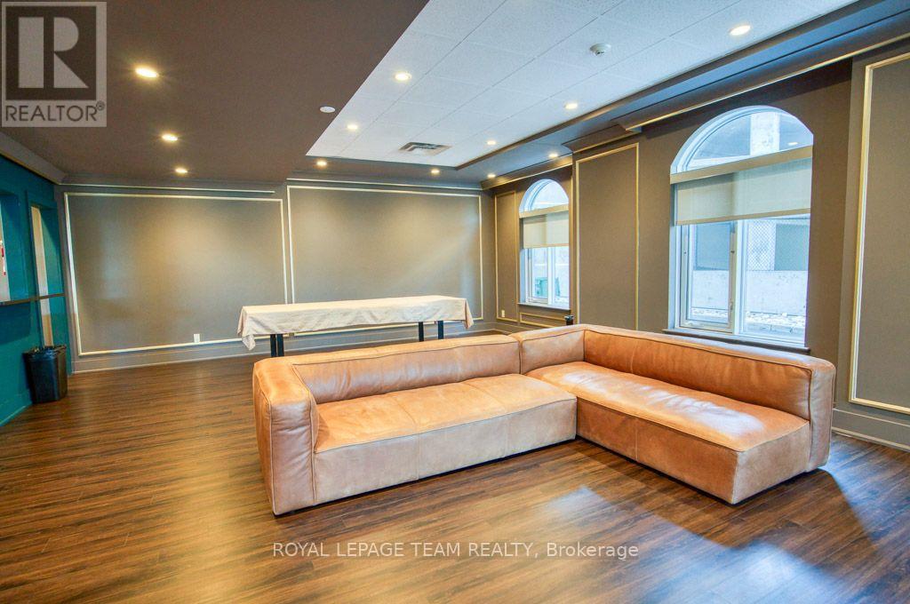 #2H 310 CENTRAL PARK DRIVE - Image 31