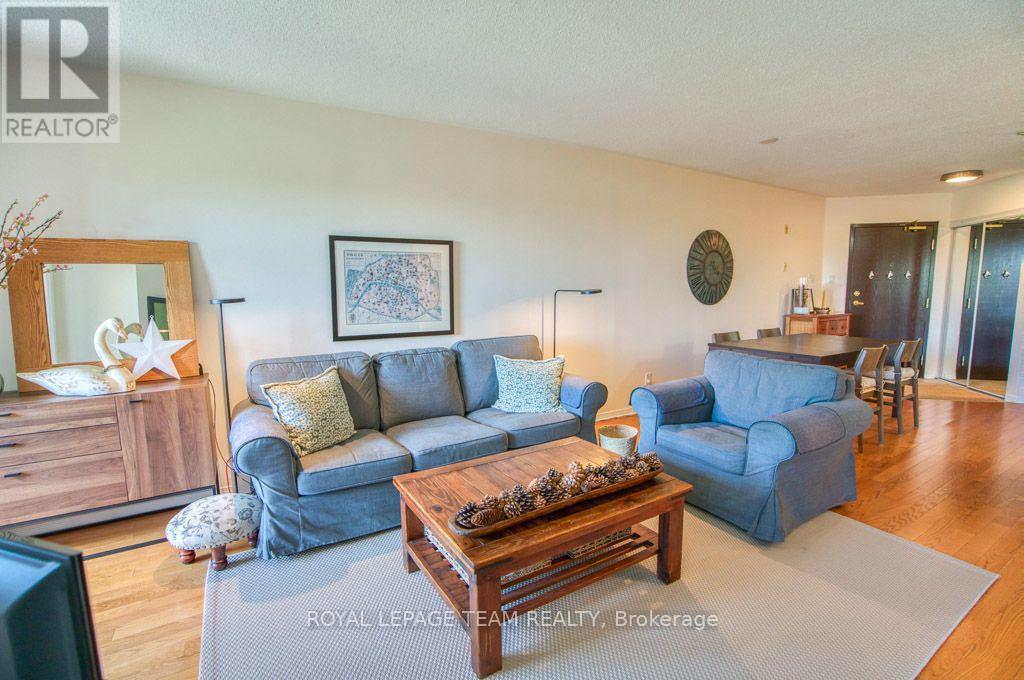 #2H 310 CENTRAL PARK DRIVE - Image 8