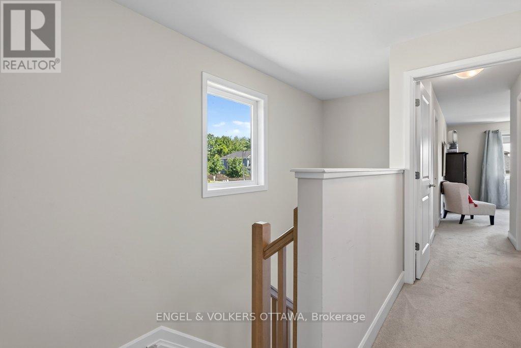 413 PREMIERE LANE - Image 17