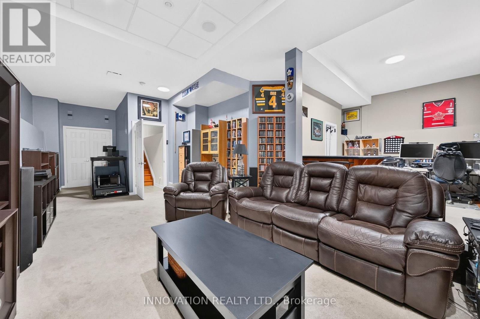 545 ROSEHILL AVENUE - 38