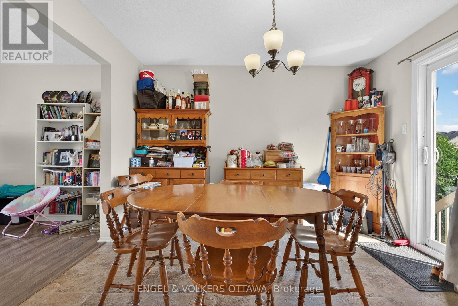 522 St Louis Street — photo 13