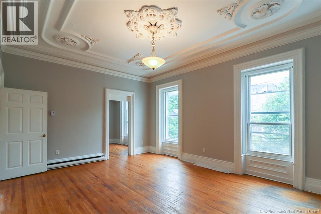 112 Queen Street - 10