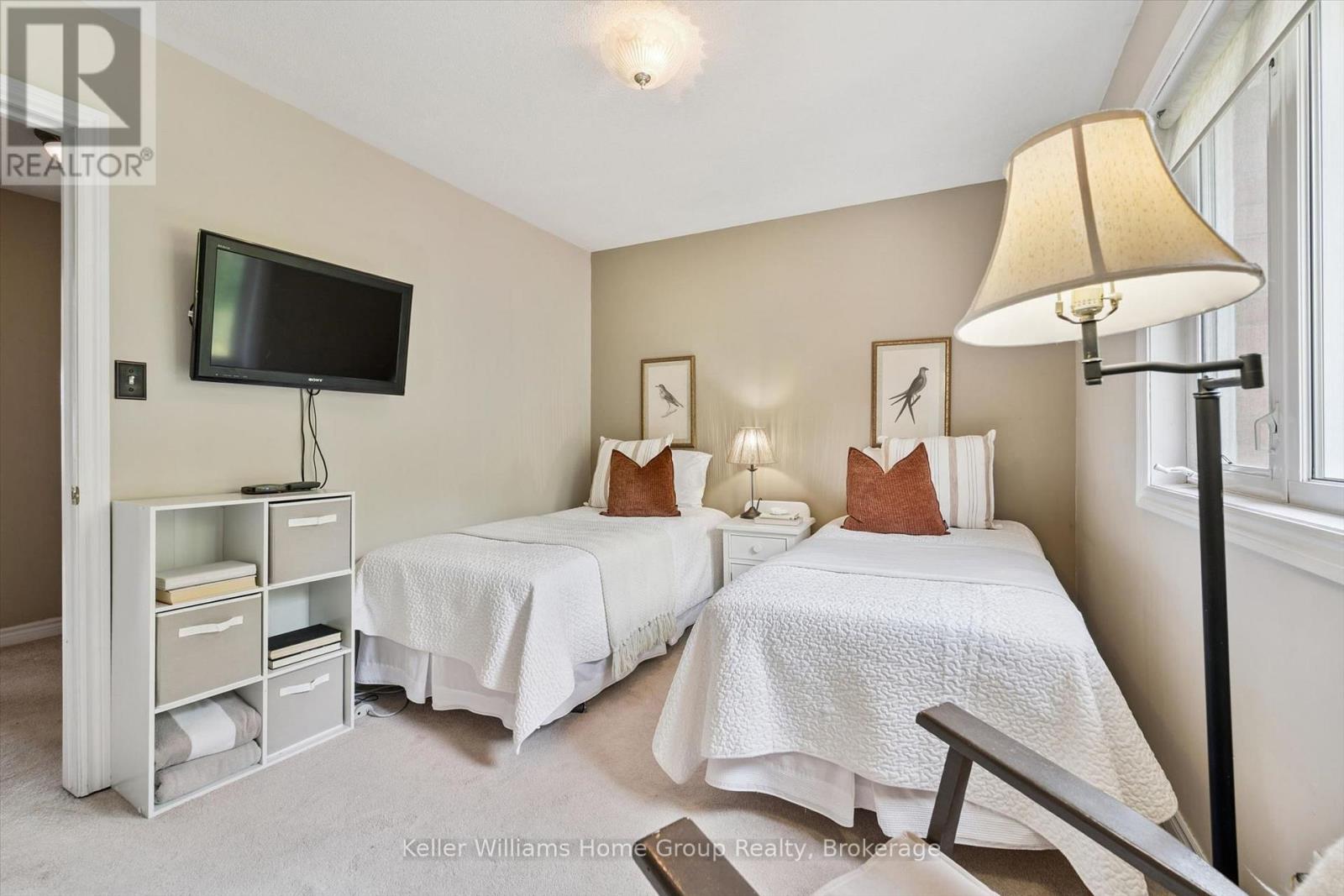 487 ST ANDREW STREET E - 22